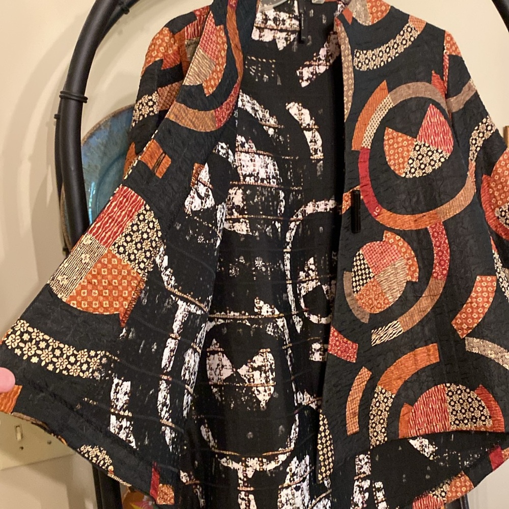 Fabulous designer jacket, worn twice at most! - Picture 2 of 6